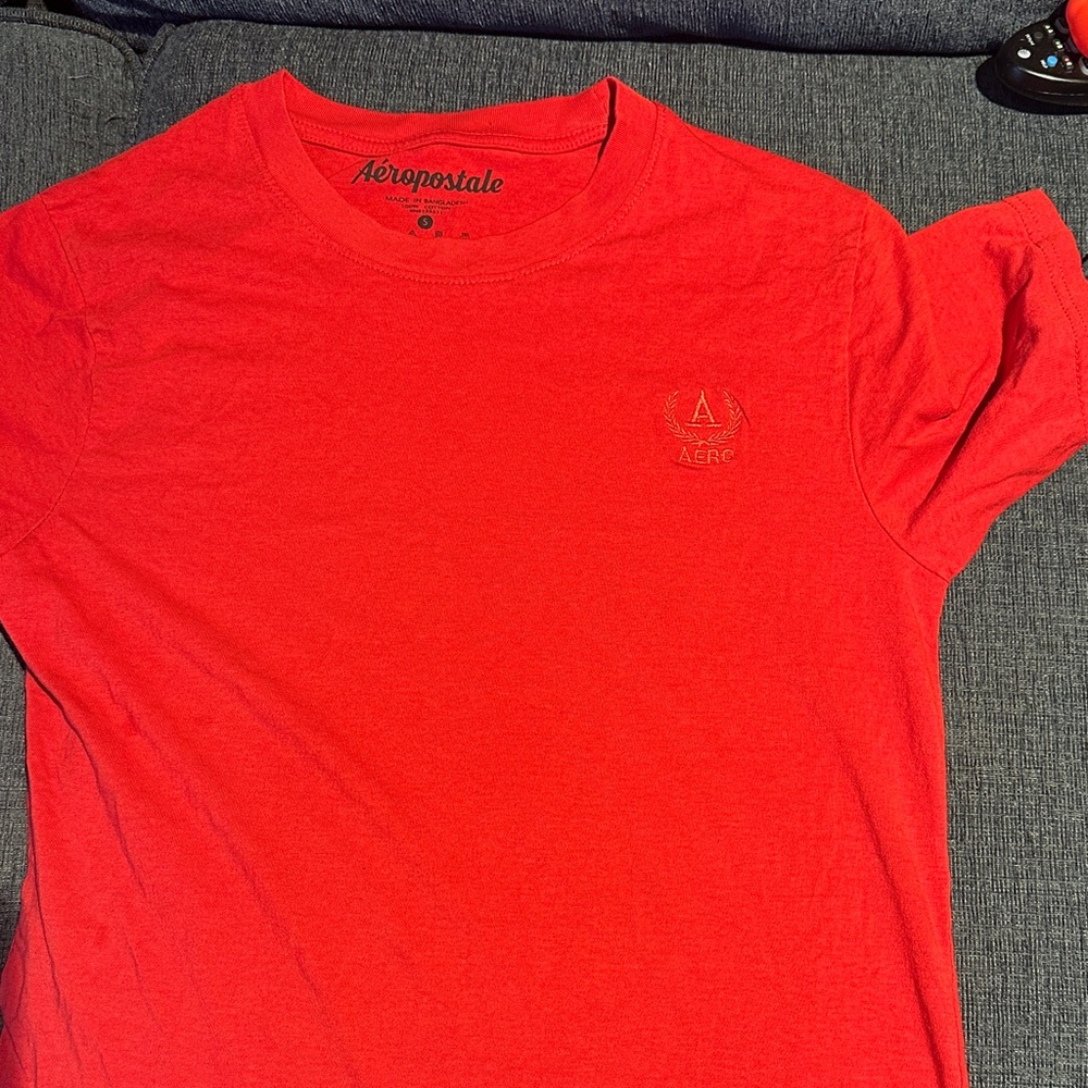 Aeropostale Men's Bright Red Short Sleeve Tee